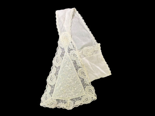 Ivory Nottingham Lace Jabot - JABOTA