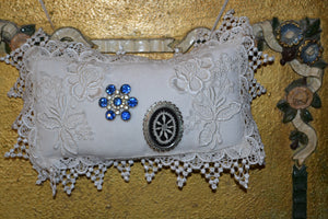 Lace Lovers Ivory Velvet Decorative Jewellery Pillow - LLCN209