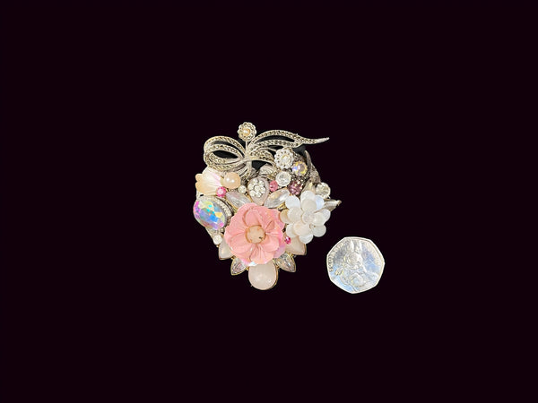 Crystal Love Brooch - BA0000030