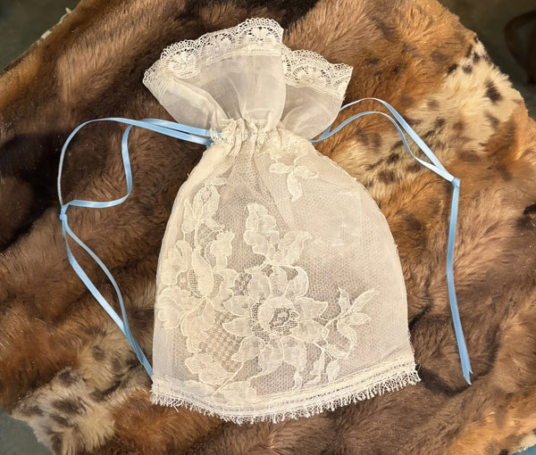 Chantilly Lace Scented Sachet - CLLB