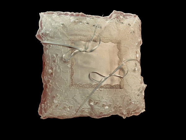 Lace Lovers Cream Silk and Nottingham Lace Ring Cushion - CN305/B/RING