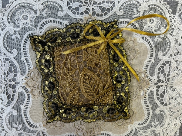 Lace Scented Sachet - CS1