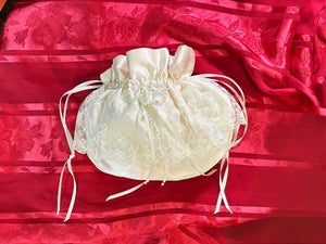 Ivory Silk Drawstring Lipstick Purse with Nottingham Lace Trim and Rosebud - PUR28