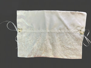 Pure Silk and Nottingham Lace Cream Lingerie/Travel Bag with Cream Rosebuds - LBG308