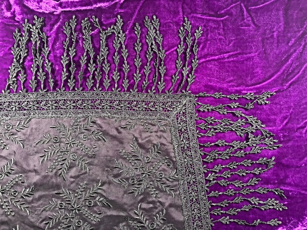 Drippy Lace Tablecloth - TC316