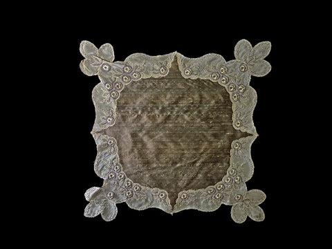 Decadent Forties Table Centre - M401A