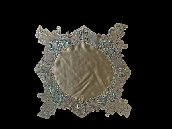 Decadent Forties Table Centre - M309A