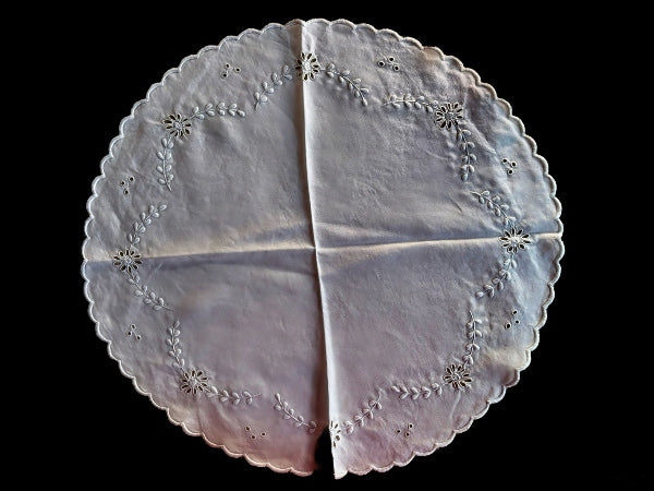 Vintage Round Tray Cloth - VTRC1