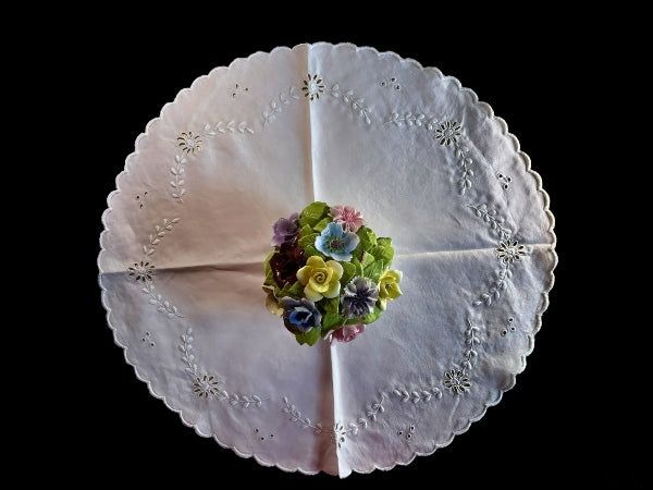 Vintage Round Tray Cloth - VTRC1