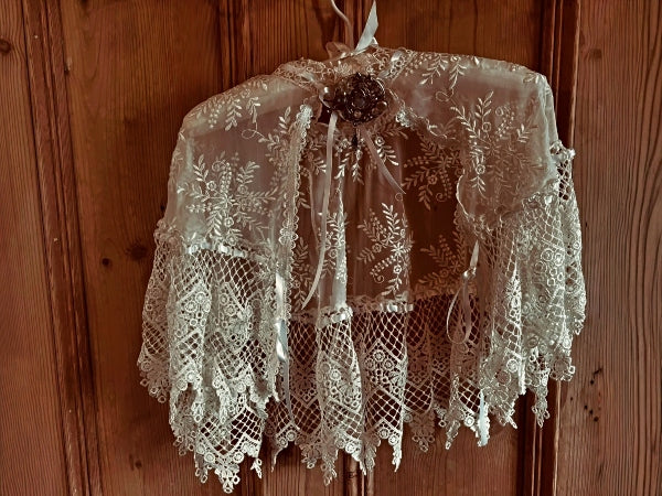 Lace Evening Cape - LCA102