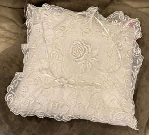 Lace Lovers Cushion - LLCN223