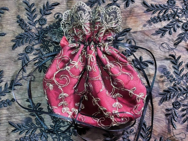 Gold and Black Nottingham Lace Drawstring Purse - PUR53