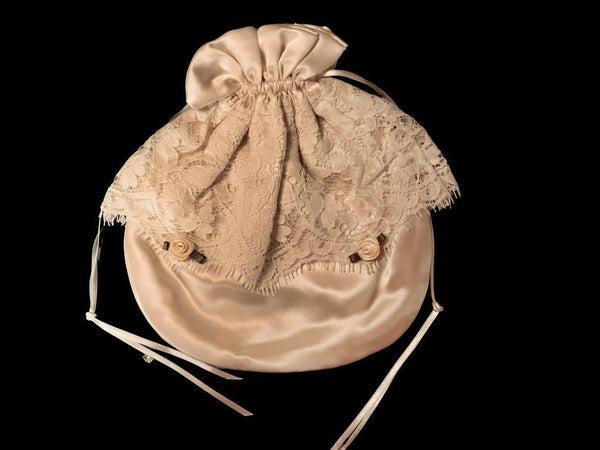 Ivory Silk Drawstring Purse with Nottingham Lace Trim and Rosebuds - PUR54