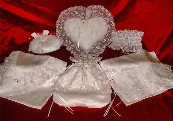 Ivory Silk Drawstring Evening Bag with Nottingham Lace Trim and Rosebuds - PUR55
