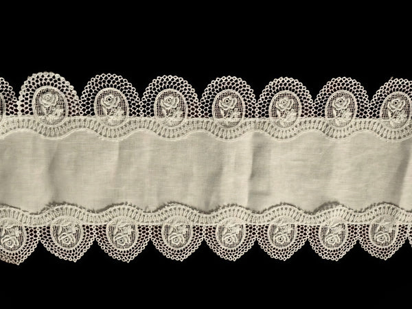 Rose Heart Runner - R237RH