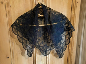 Nottingham Lace Deco Shawl - SH141