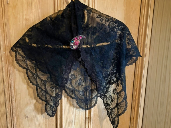 Nottingham Lace Deco Shawl - SH141