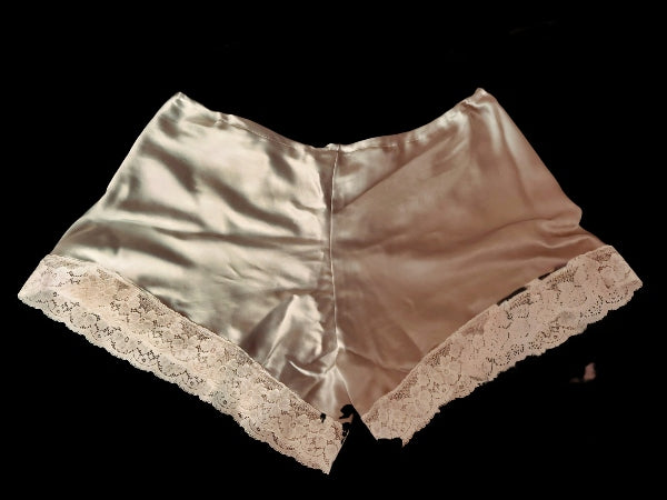 Pure Silk and Nottingham Lace Shorts in Ocean Pearl - SHORT2