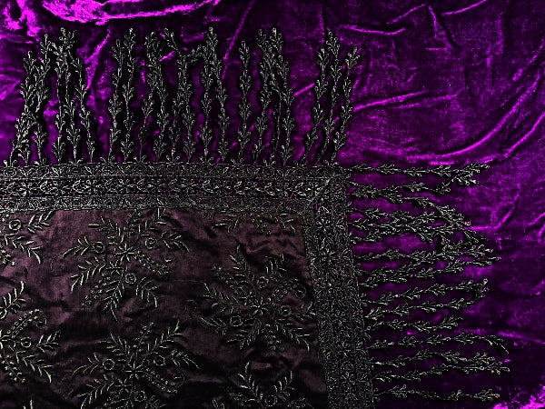 Drippy Lace Tablecloth - TC316