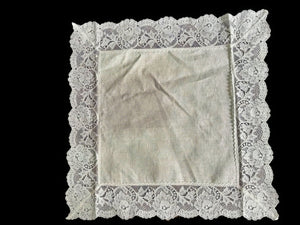 Lievers Nottingham Lace and Irish Linen Traycloth - TRC136