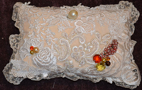 Lace Lovers Cushion - LLCN503