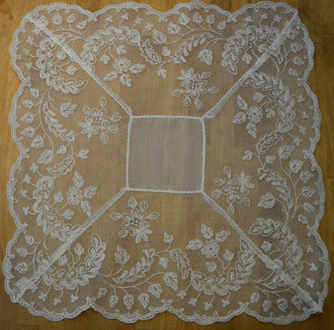 The Lace Lovers Handkerchief - HF404
